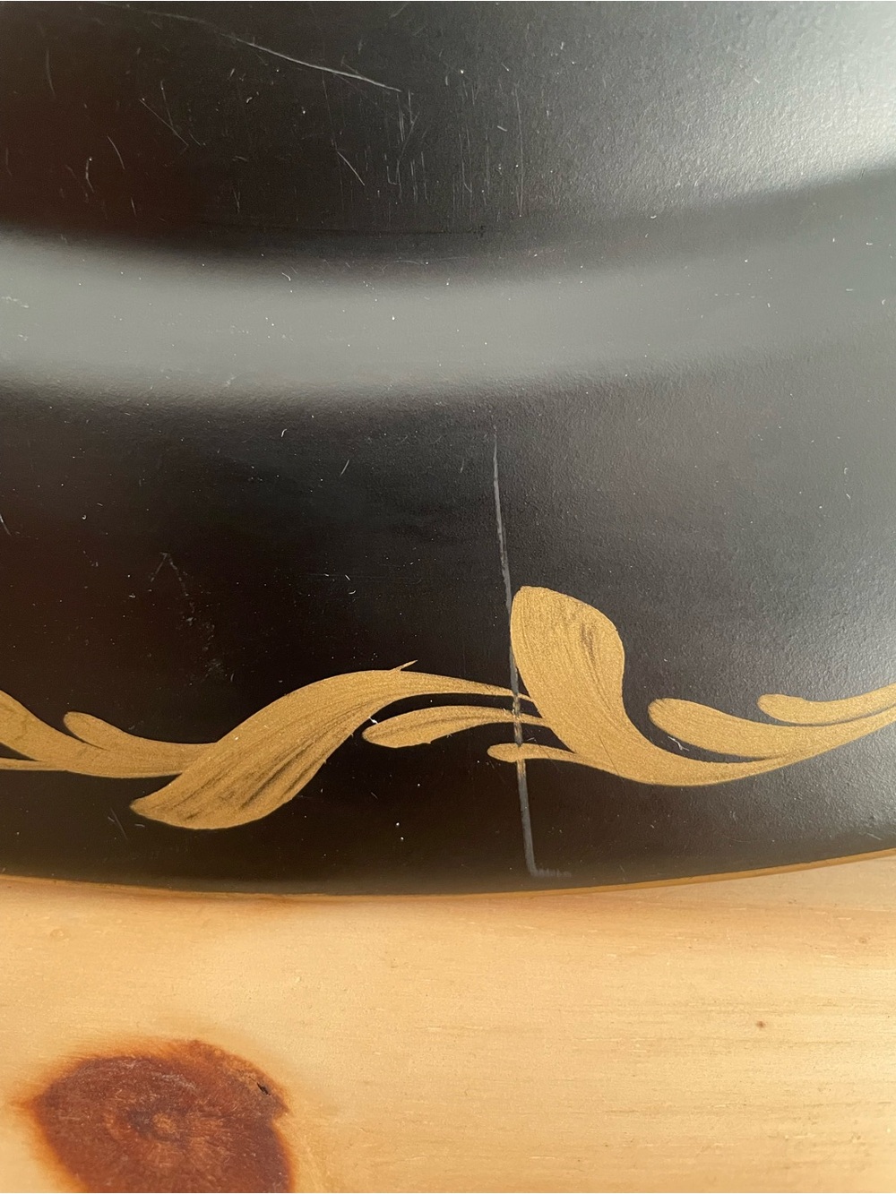 Vintage 20" Toleware Hand-Painted Round Decorative Black and Floral Tray - Picture 5 of 11